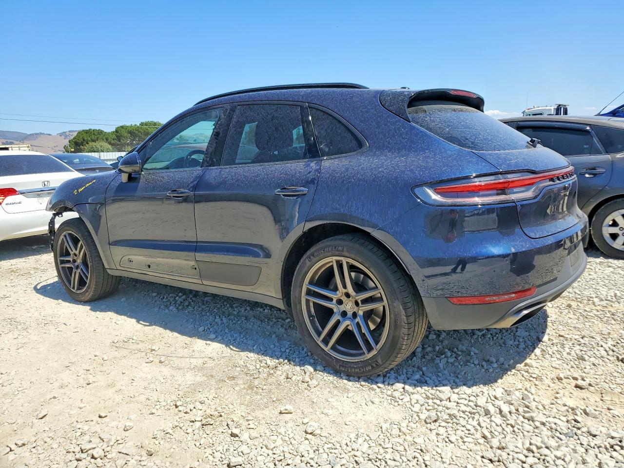 2021 Porsche Macan - zdjęcie 2