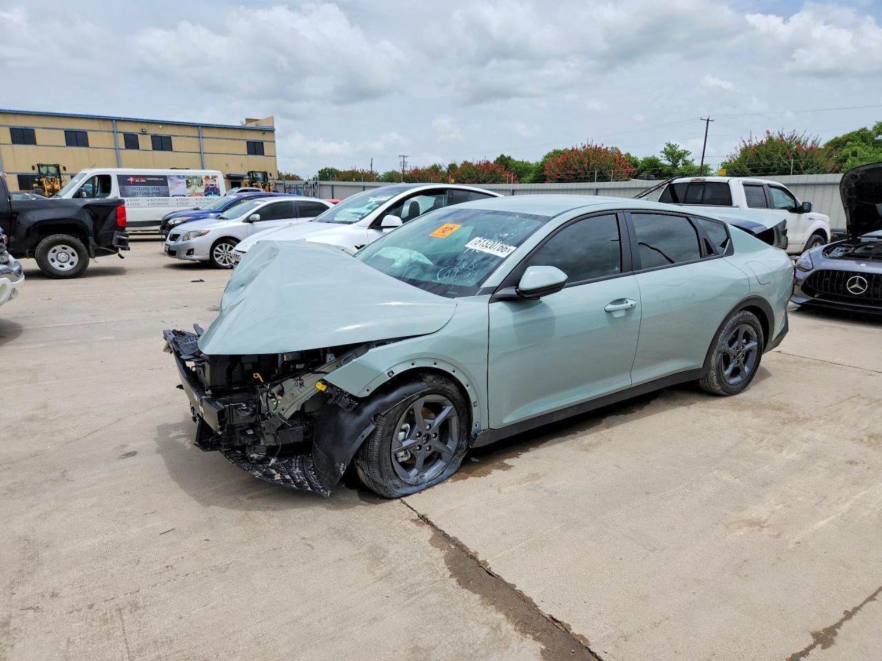 2026 Kia K4 Lxs - zdjęcie główne