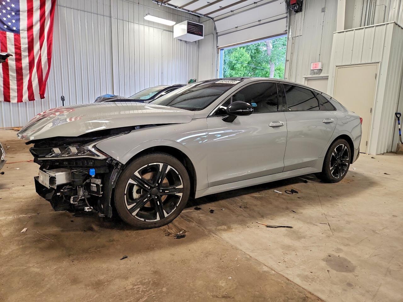 2022 Kia K5 Gt Line - zdjęcie główne