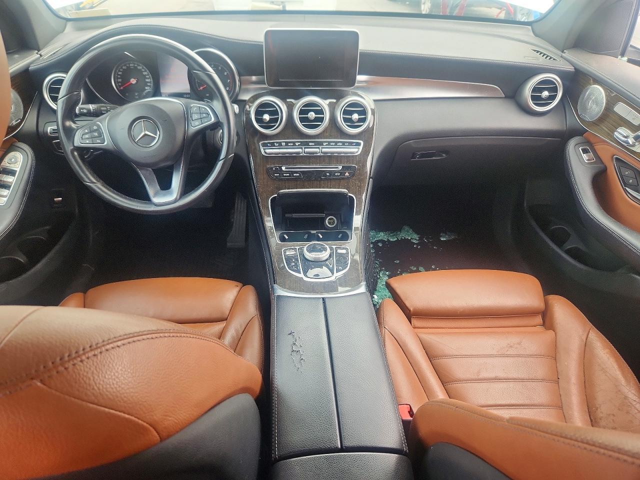 2017 Mercedes-Benz Glc 300 - zdjęcie 8