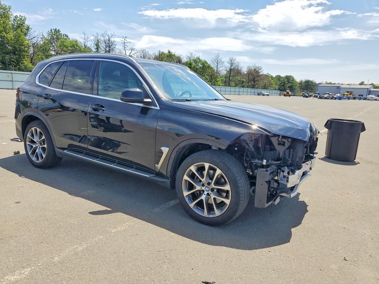 2024 BMW X5 xDrive40I - zdjęcie 4