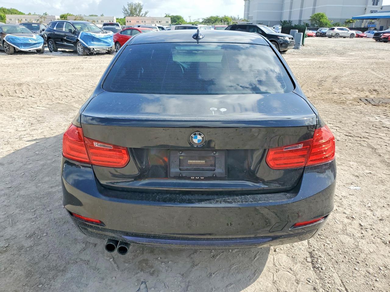 2013 BMW 328 I - zdjęcie 6