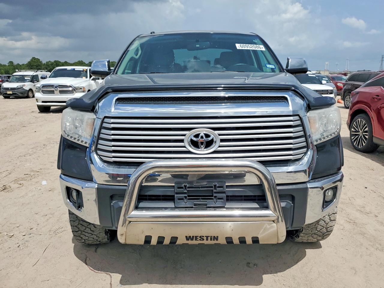 2016 Toyota Tundra Crewmax Limited - zdjęcie 5