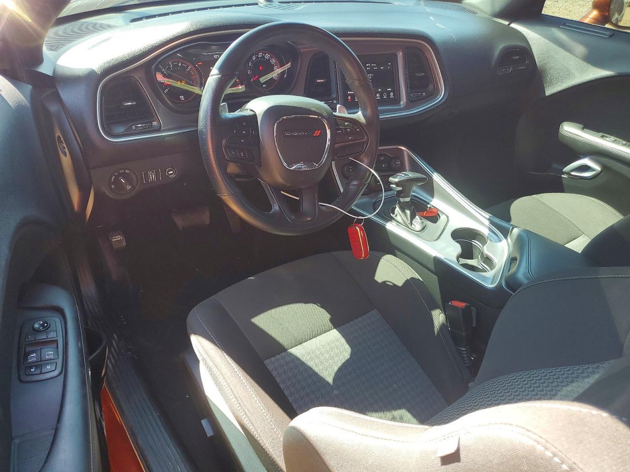 2021 Dodge Challenger R/T - zdjęcie 8