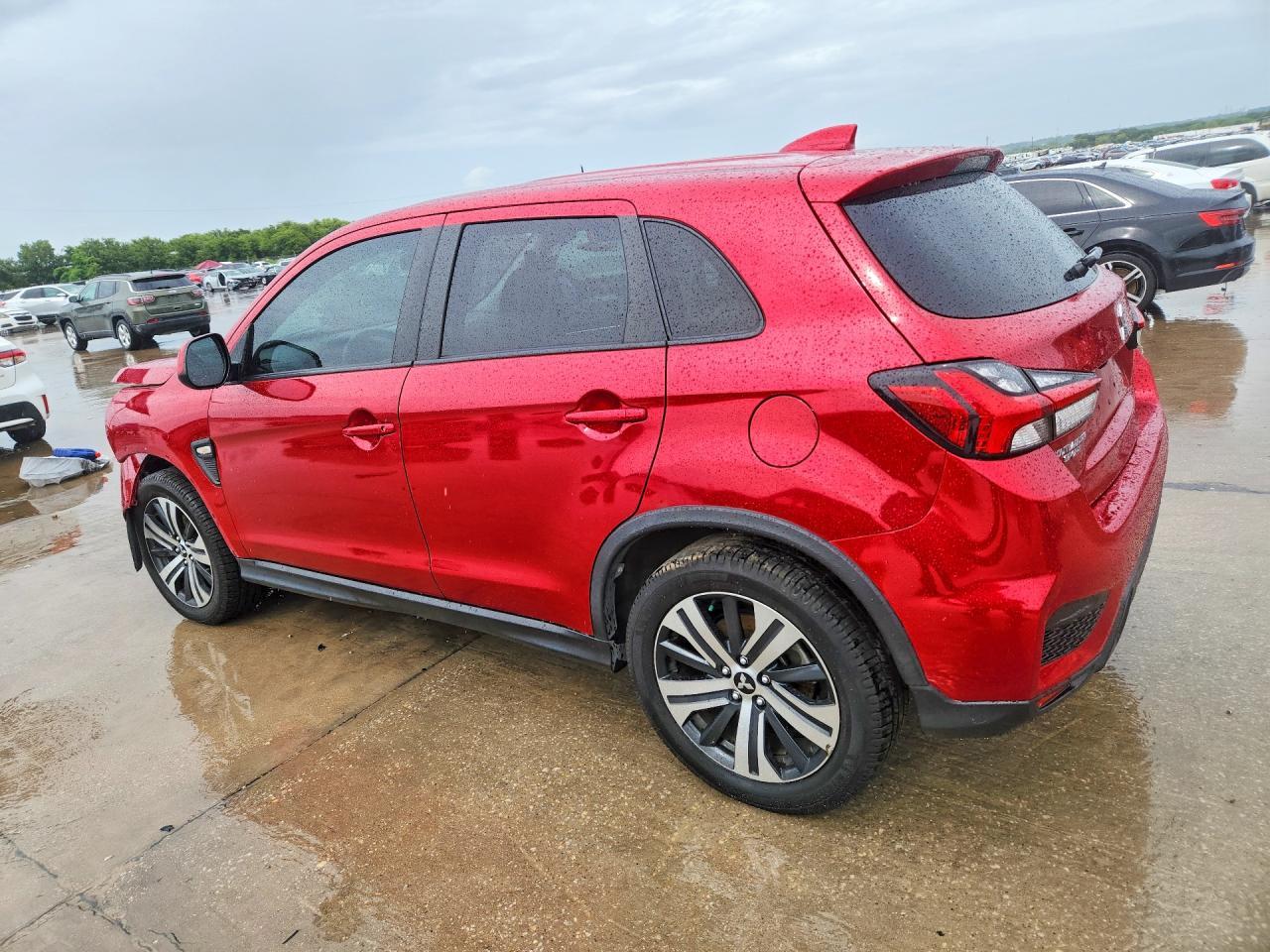 2020 Mitsubishi Outlander Sport Es - zdjęcie 2