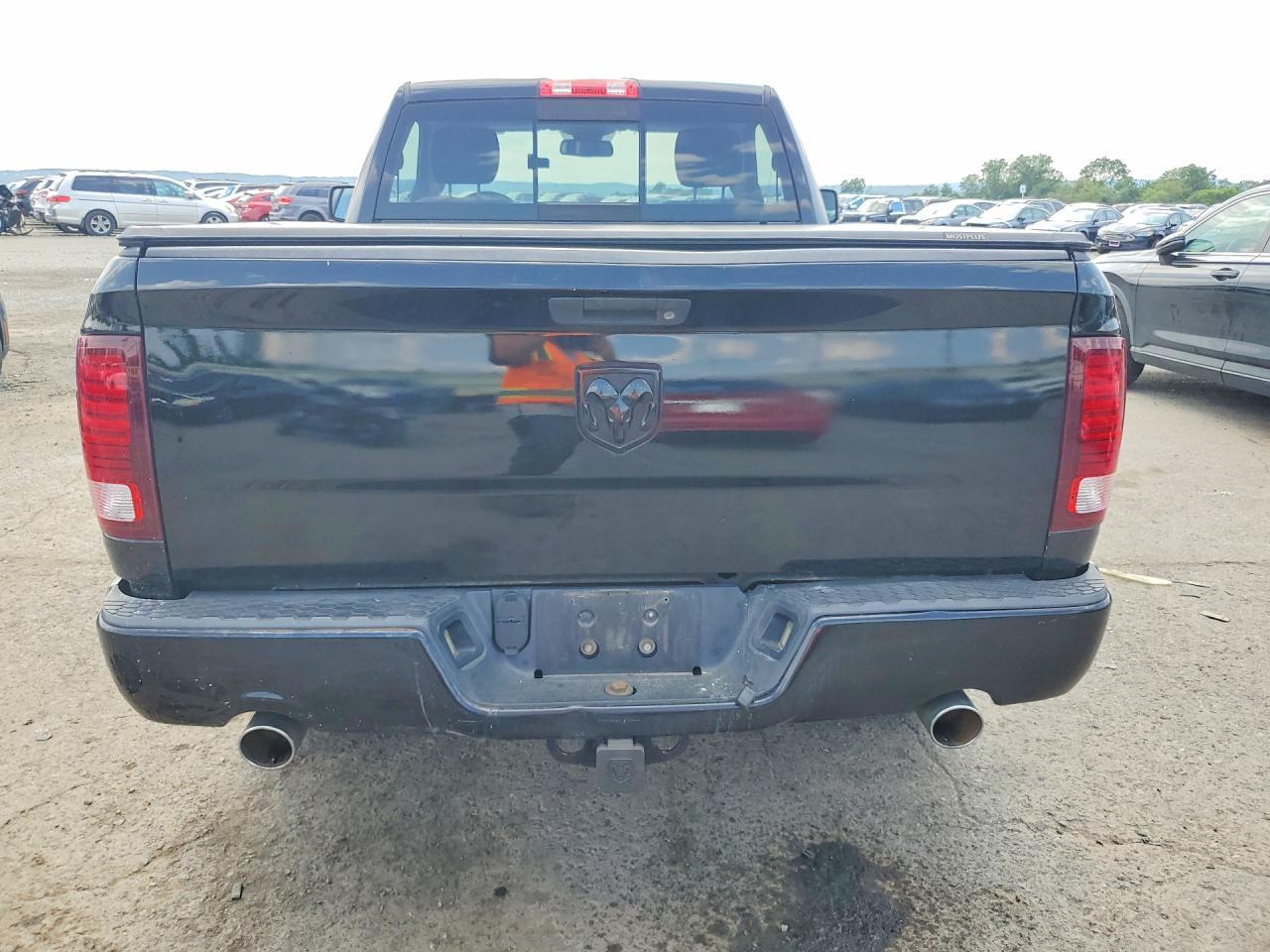 2014 Ram 1500 St - zdjęcie 6