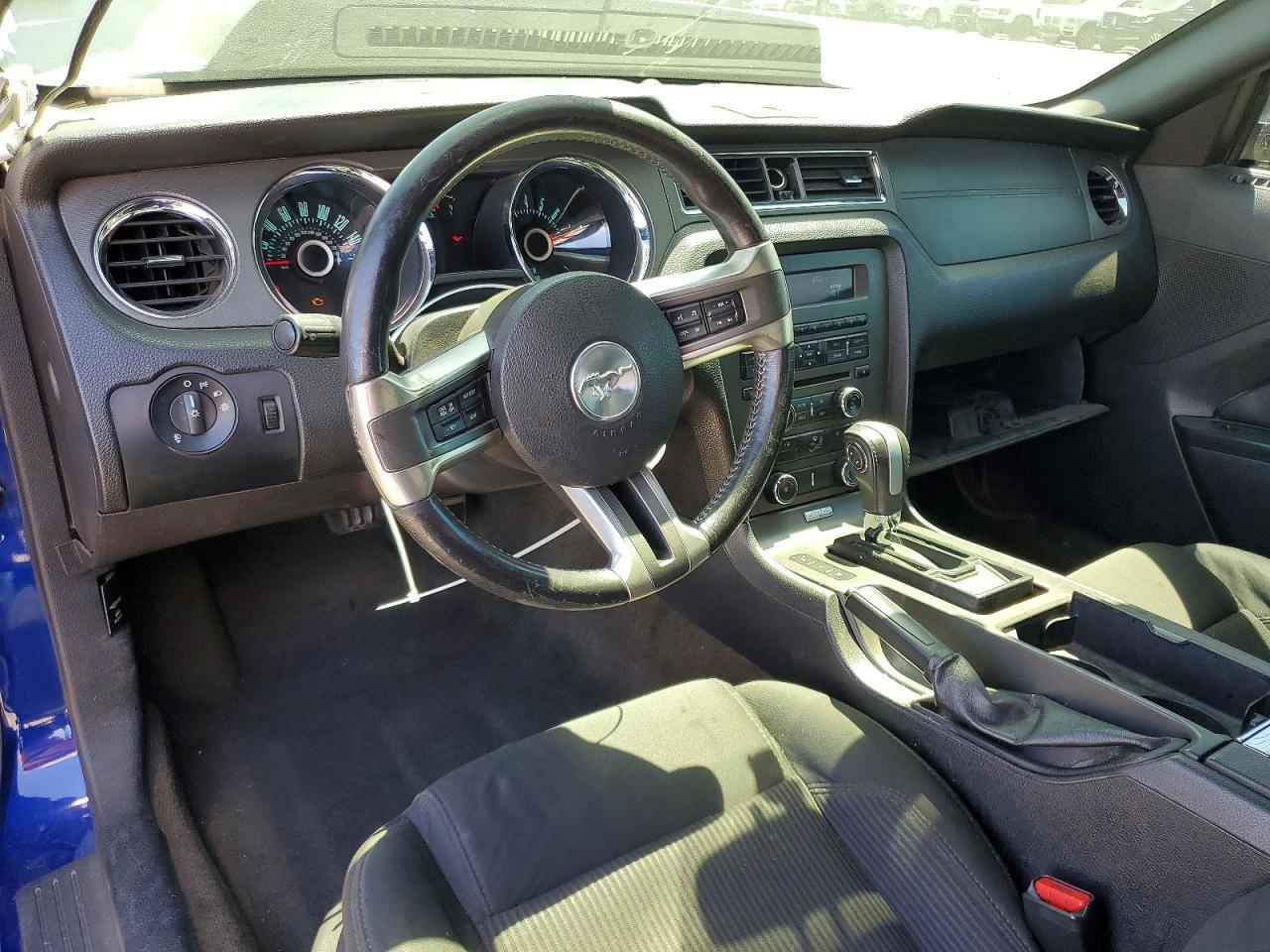2013 Ford Mustang - zdjęcie 8