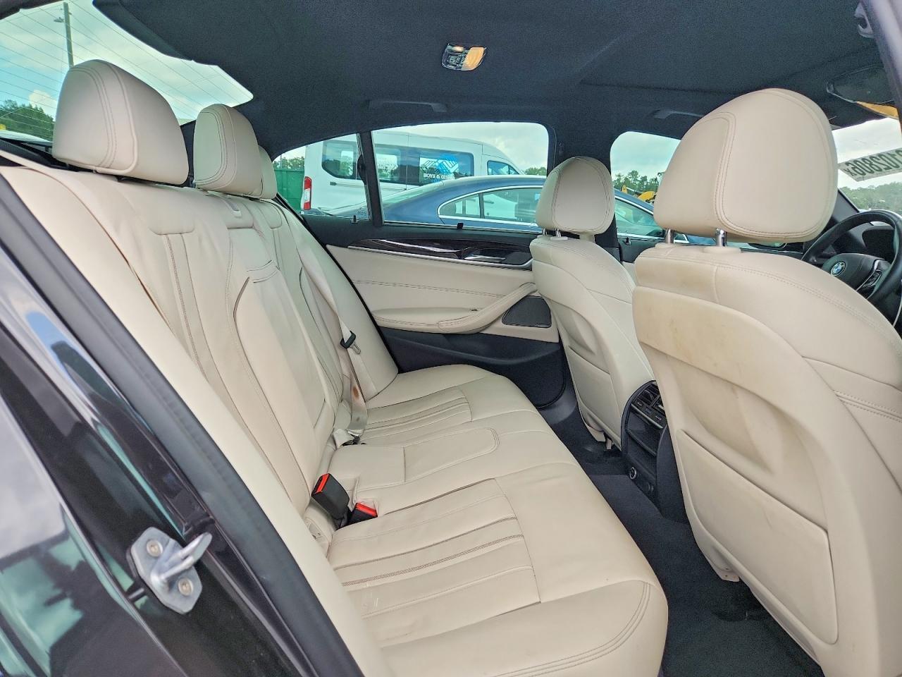 2019 BMW 540 I - zdjęcie 10
