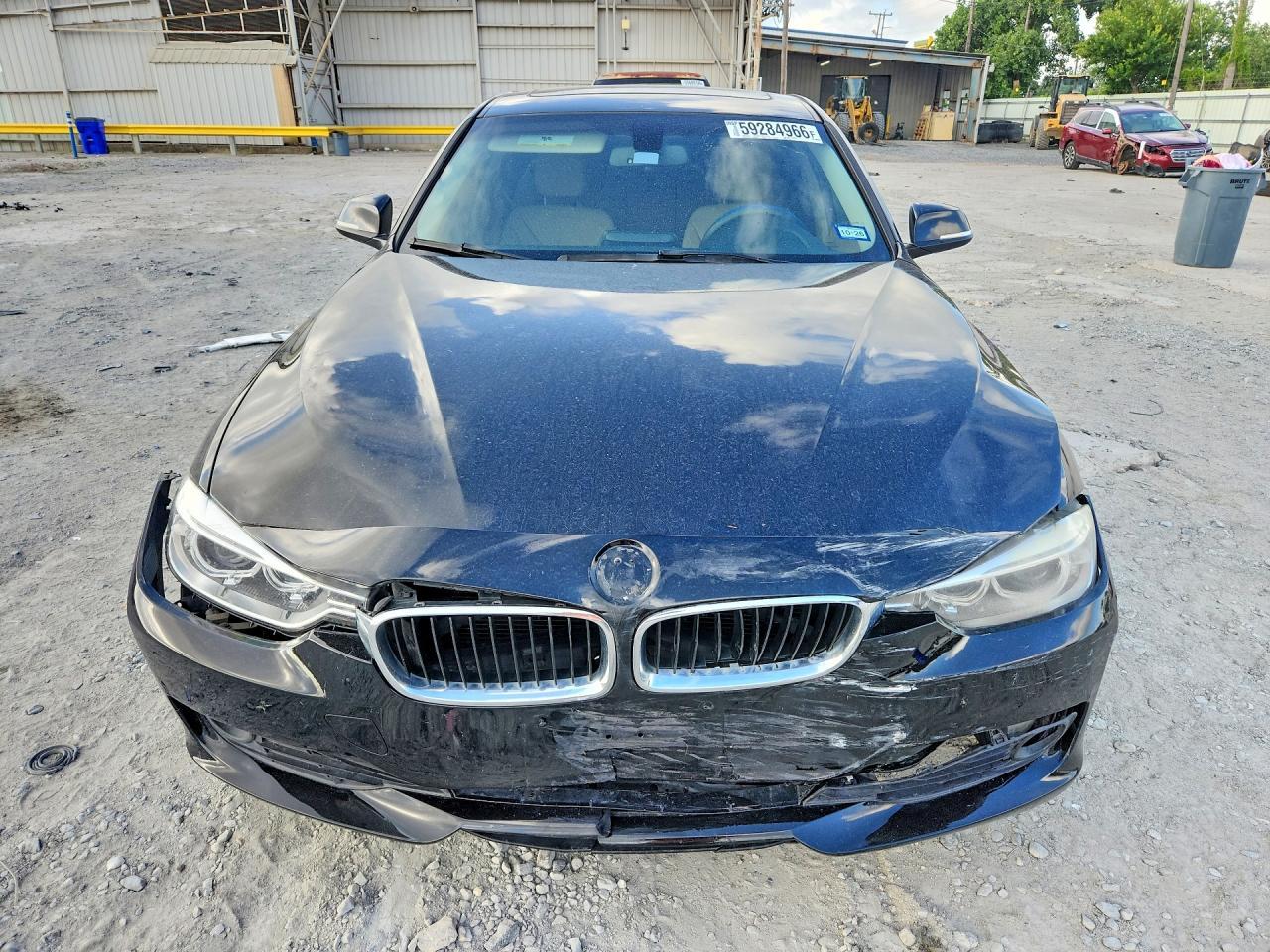 2013 BMW 328 I - zdjęcie 5