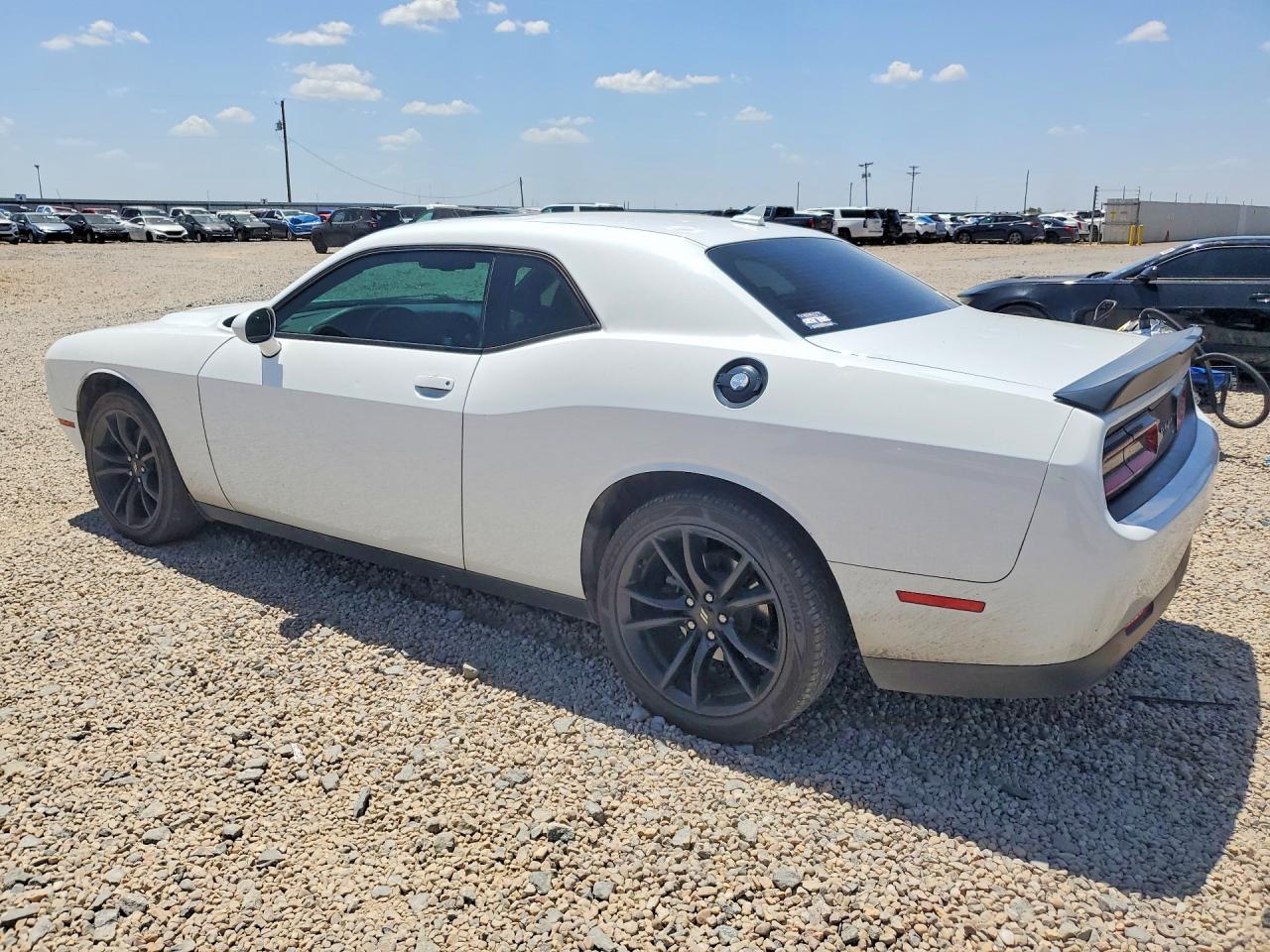 2018 Dodge Challenger Sxt - zdjęcie 2