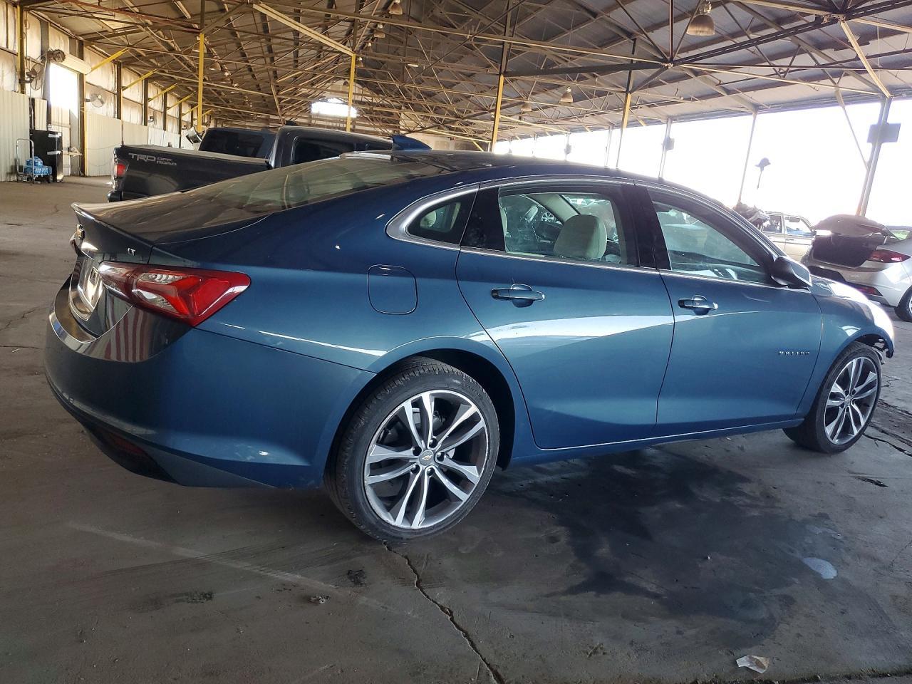 2024 Chevrolet Malibu Premier - zdjęcie 3