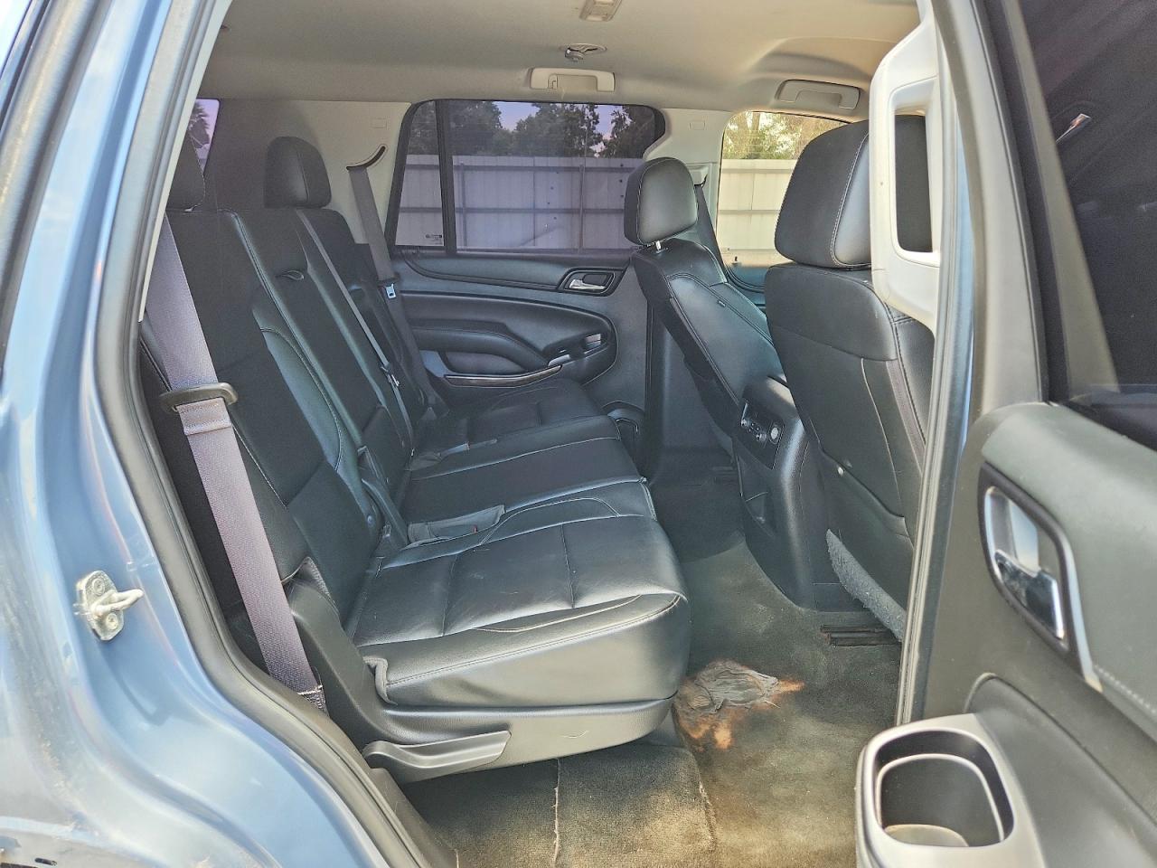 2016 Chevrolet Tahoe C1500 Lt - zdjęcie 11