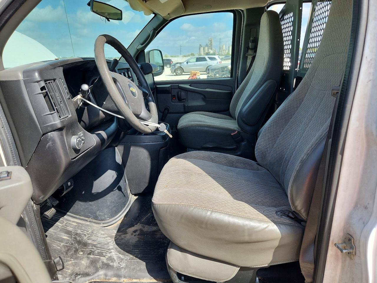 2013 Chevrolet Express G1500 - zdjęcie 7