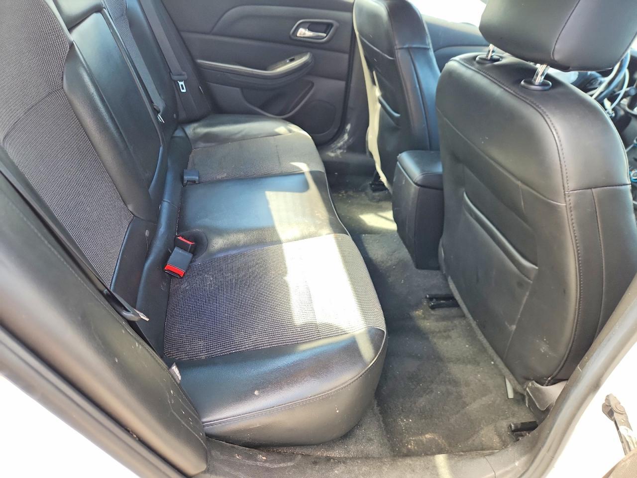 2015 Chevrolet Malibu 2Lt - zdjęcie 10