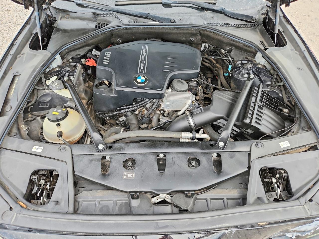 2016 BMW 528 I - zdjęcie 11