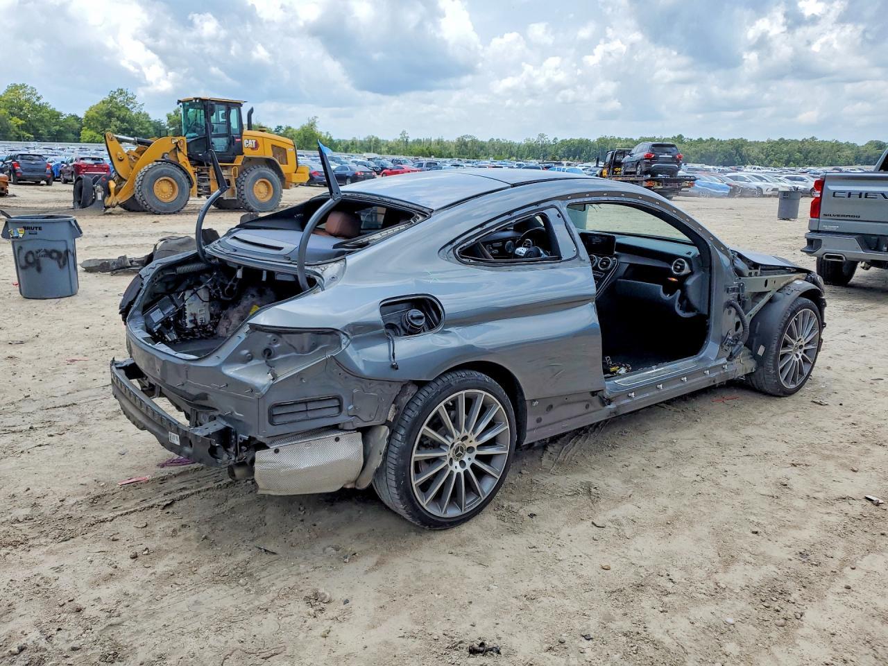 2021 Mercedes-Benz C 300 - zdjęcie 3