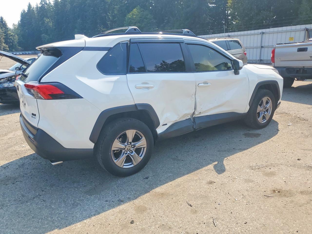2025 Toyota Rav4 Hybrid Xle - zdjęcie 3