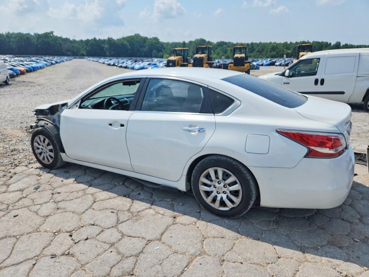 2015 Nissan Altima 2.5 S - zdjęcie 2