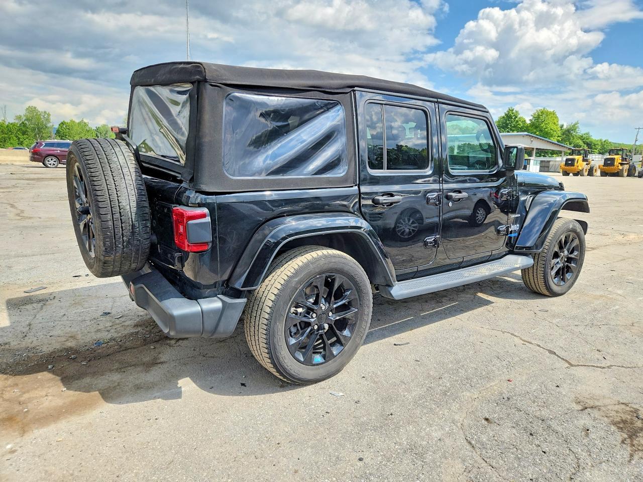 2022 Jeep Wrangler Unlimited Sahara 4Xe - zdjęcie 3