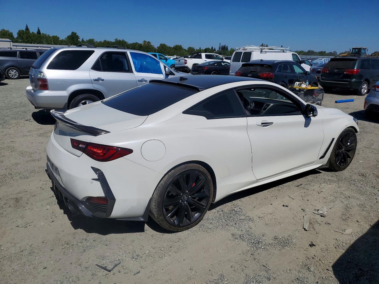 2021 Infiniti Q60 Red Sport 400 - zdjęcie 3
