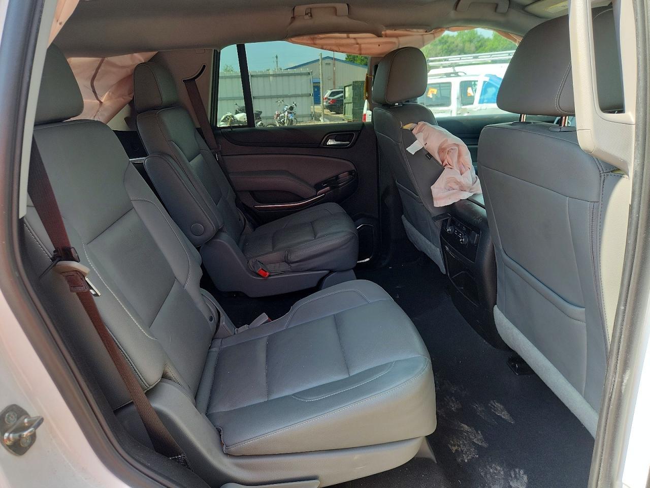 2019 Chevrolet Tahoe K1500 Lt - zdjęcie 11