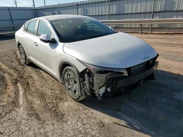 2025 Kia K4 Lx - zdjęcie 14
