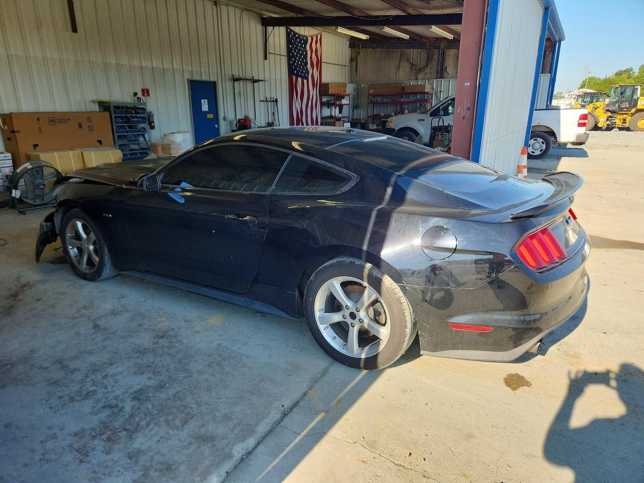 2016 Ford Mustang - zdjęcie 2