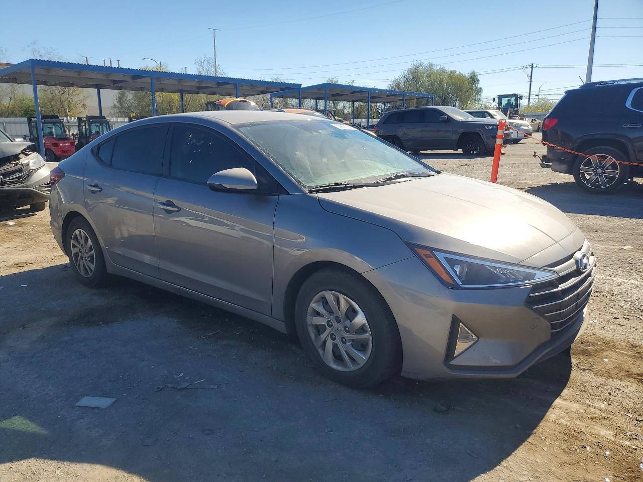 2020 Hyun Elantra Se - zdjęcie 4