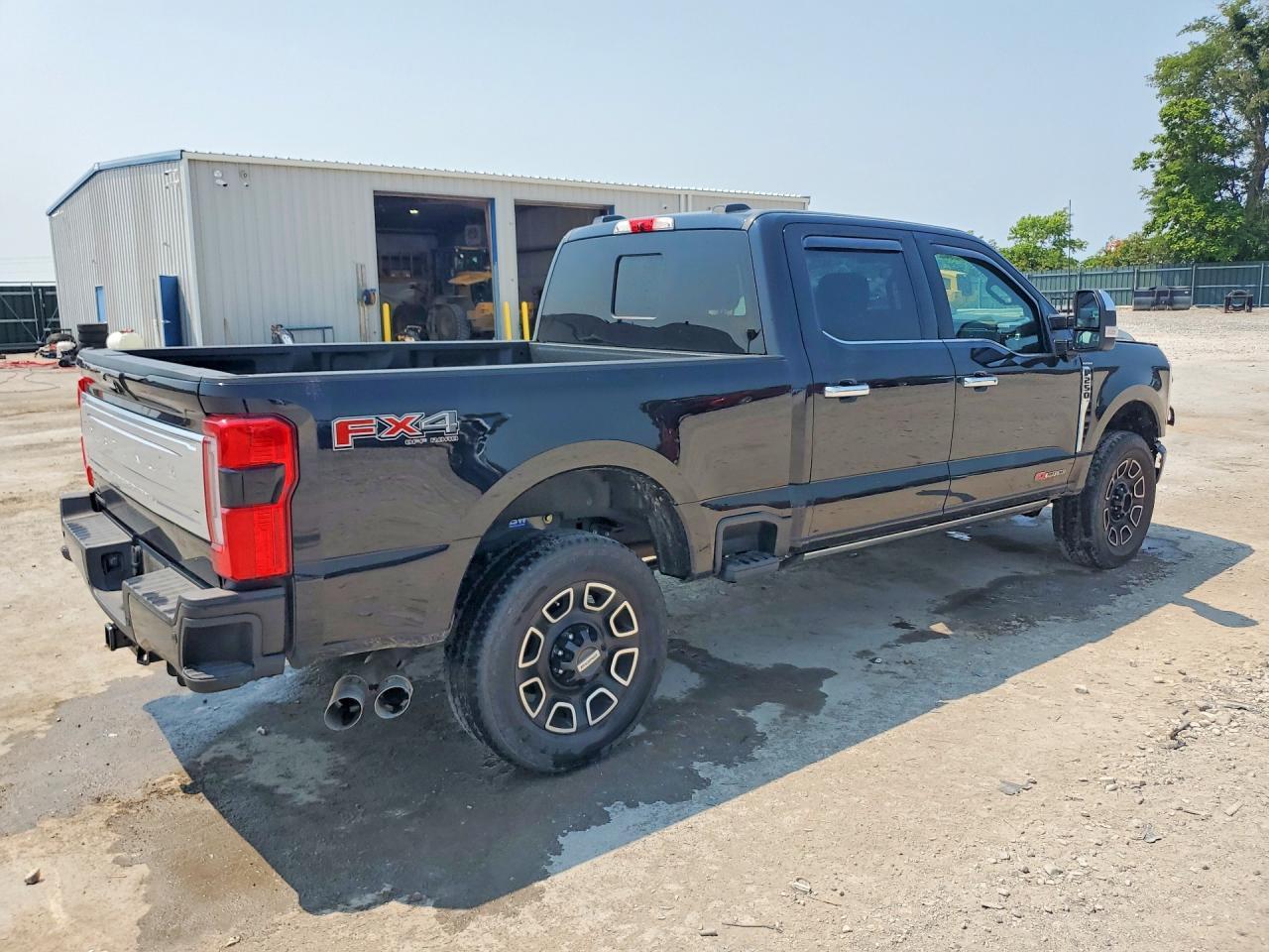 2024 Ford F250 Super Duty - zdjęcie 3