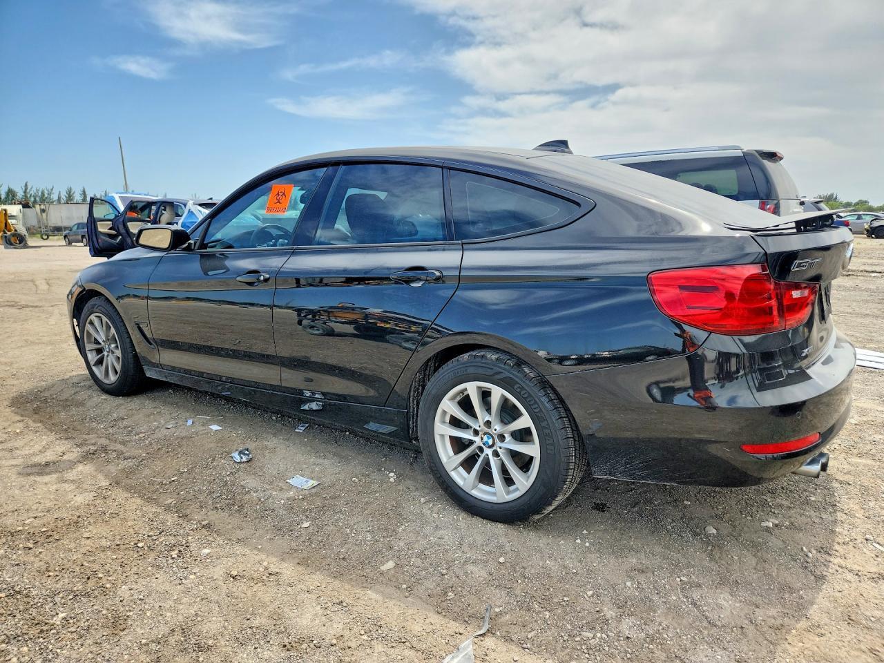 2015 BMW Seria 3 328i - zdjęcie 2