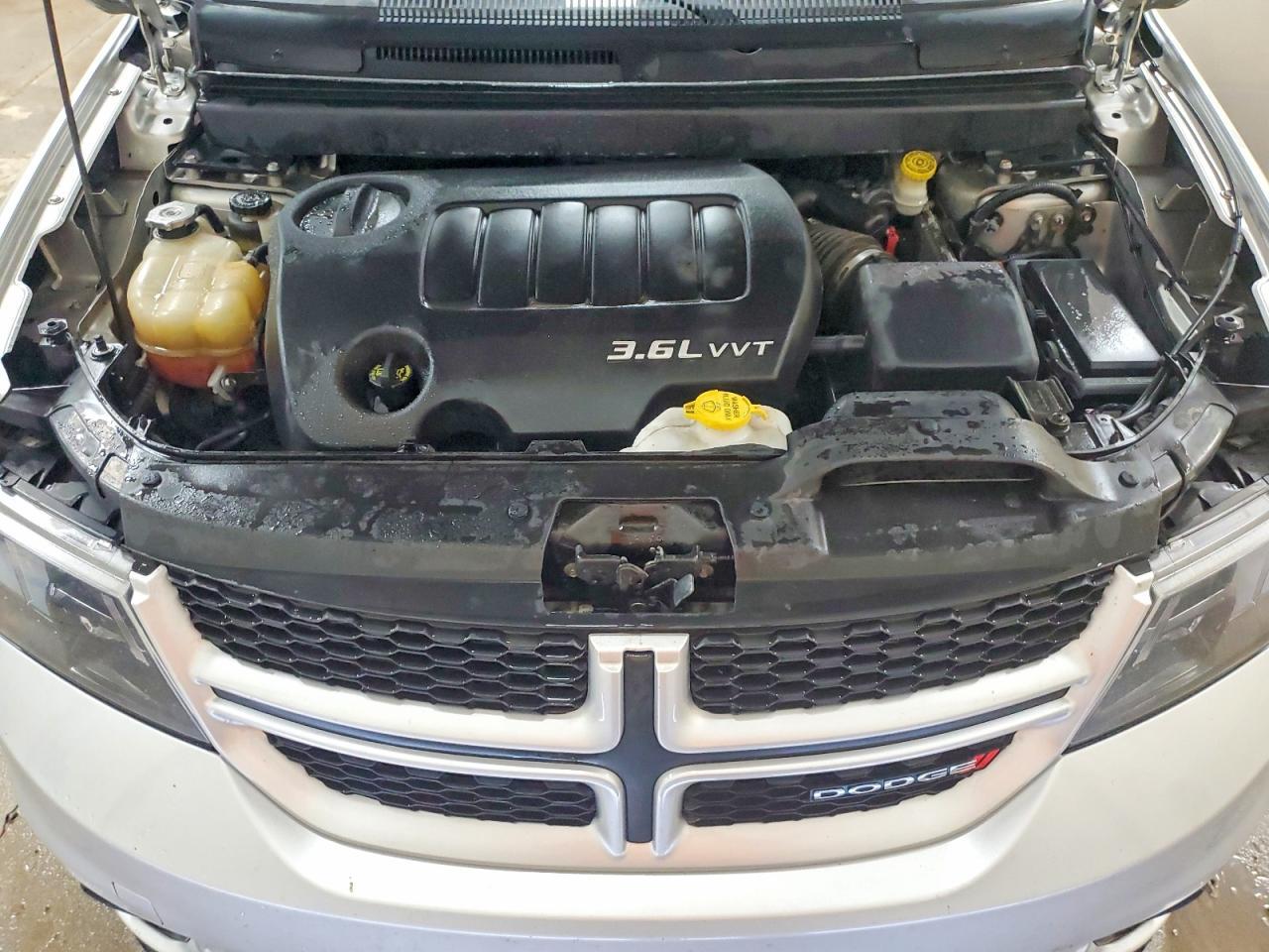 2014 Dodge Journey R/T - zdjęcie 12