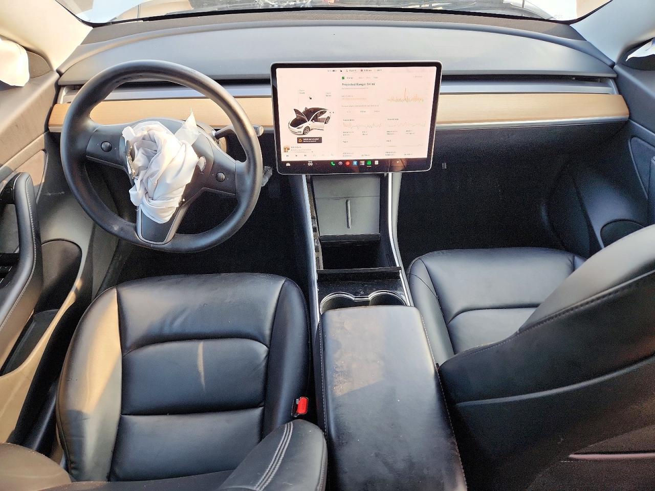 2020 Tesla Model 3 - zdjęcie 8