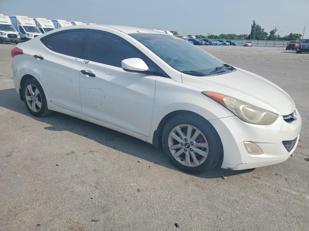 2013 Hyundai Elantra Gls - zdjęcie 4