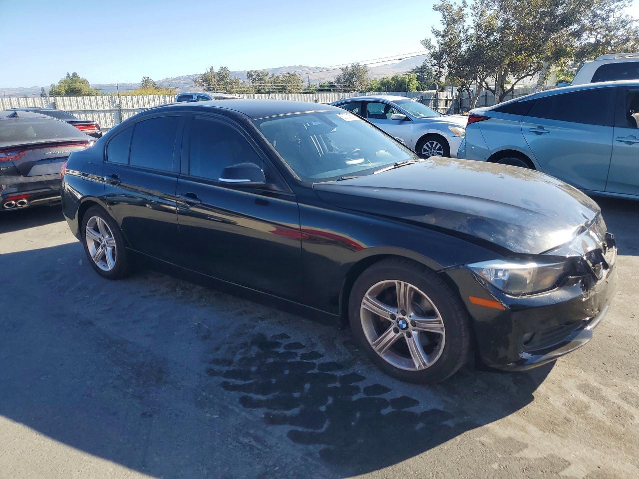 2013 BMW 320 I - zdjęcie 4