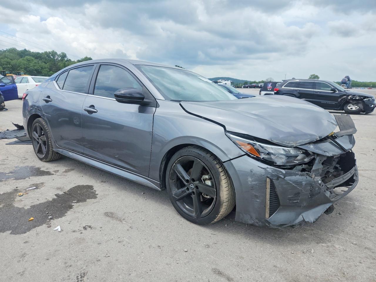 2024 Nissan Sentra Sr - zdjęcie 4