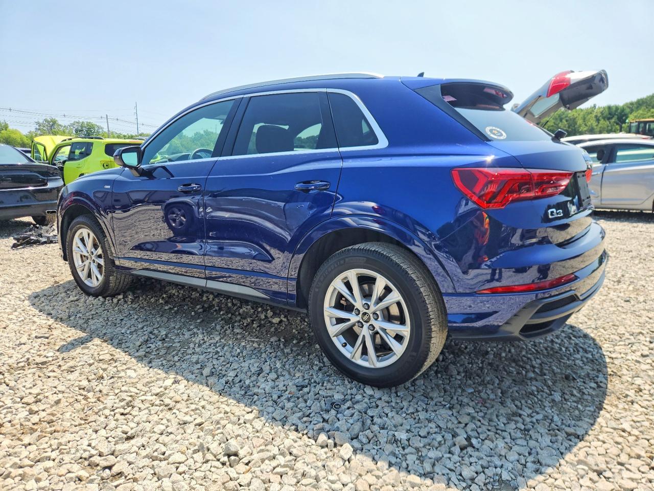 2021 Audi Q3 Premium S Line 45 - zdjęcie 2