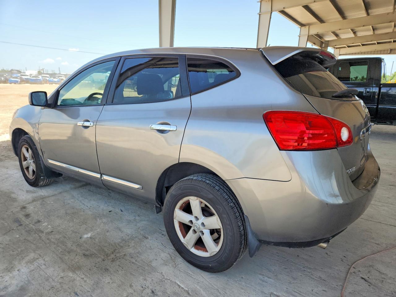 2013 Nissan Rogue S/Sv - zdjęcie 2