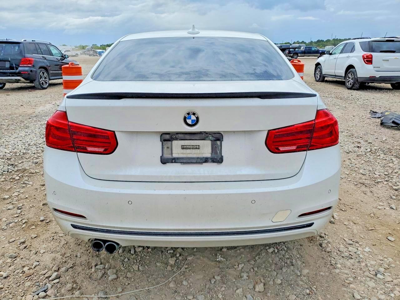 2016 BMW 328 I - zdjęcie 6