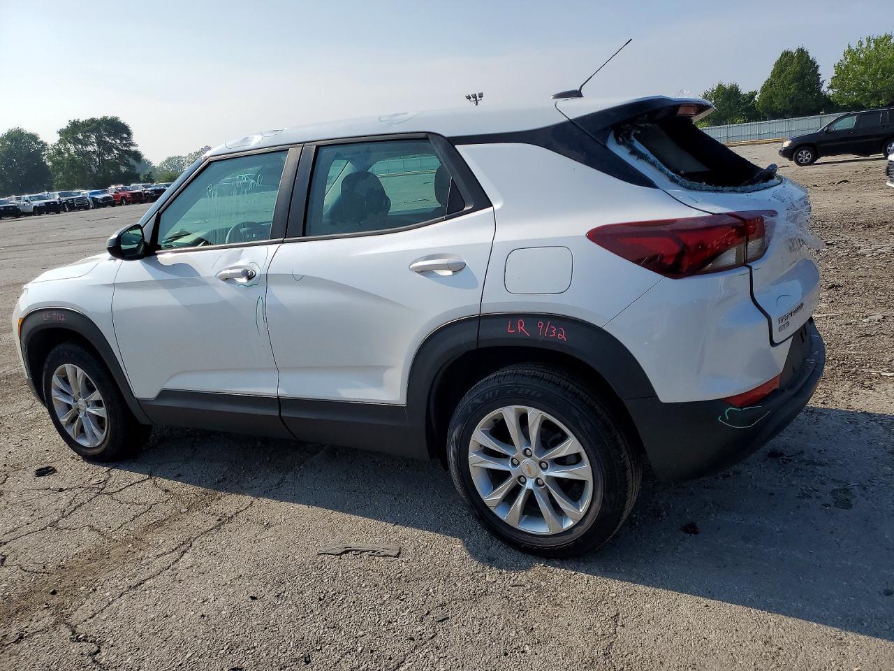 2021 Chevrolet Trailblazer Ls - zdjęcie 2