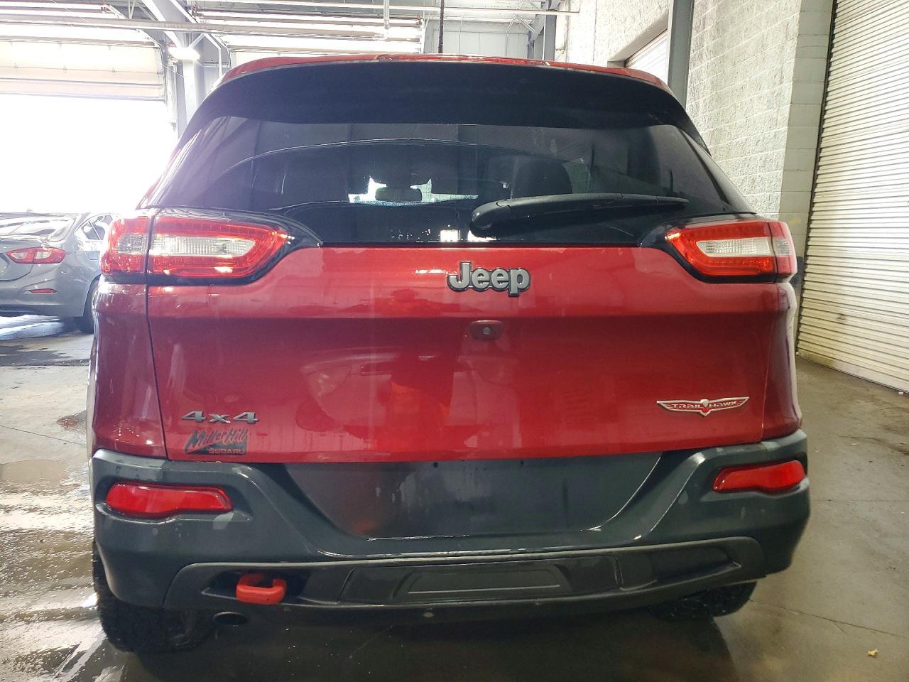 2016 Jeep Cherokee Trailhawk - zdjęcie 6