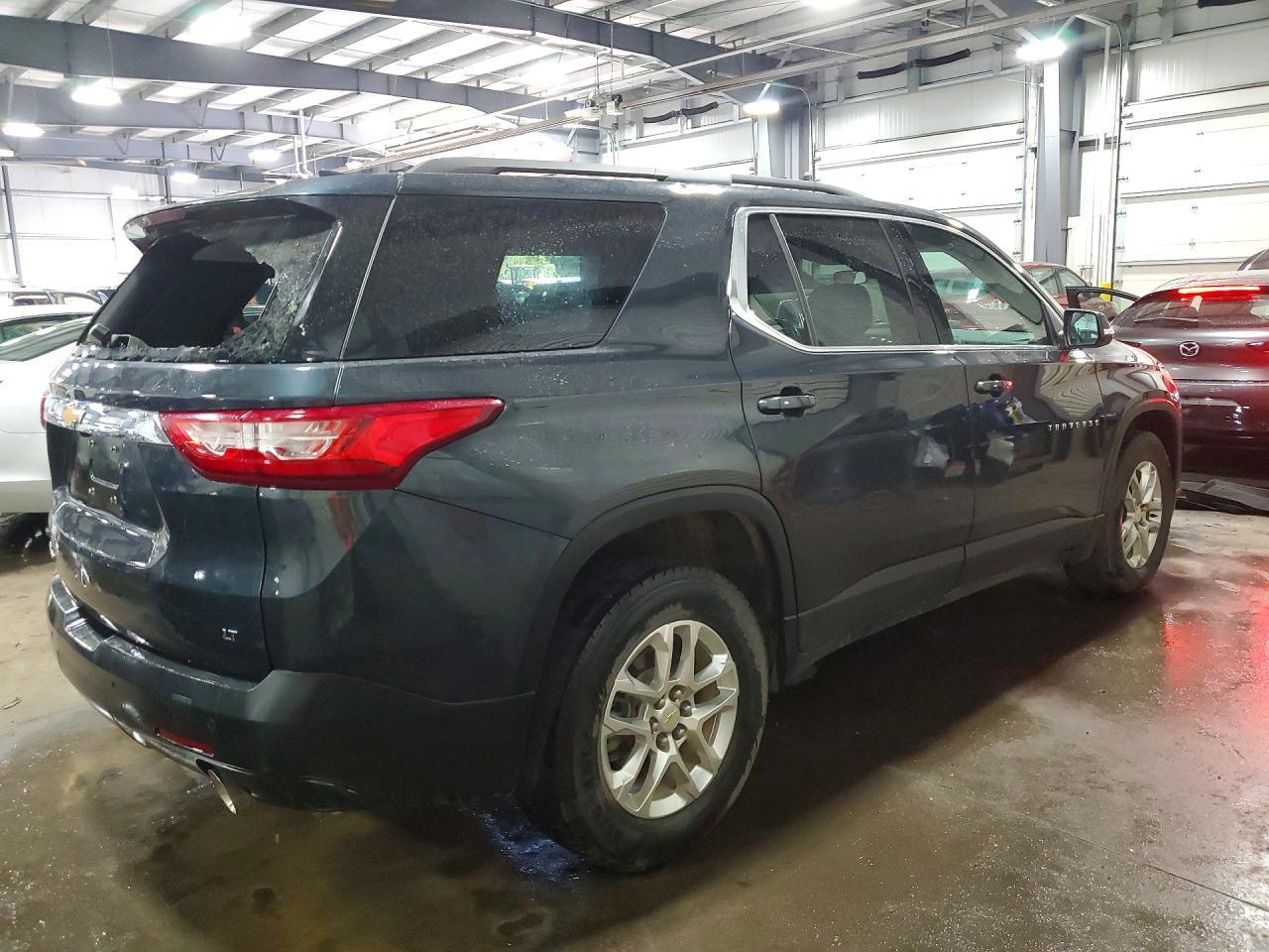 2021 Chevrolet Traverse Lt - zdjęcie 3