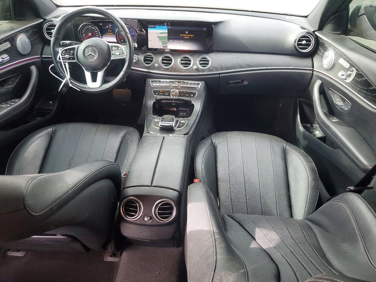 2019 Mercedes-Benz E 300 - zdjęcie 8