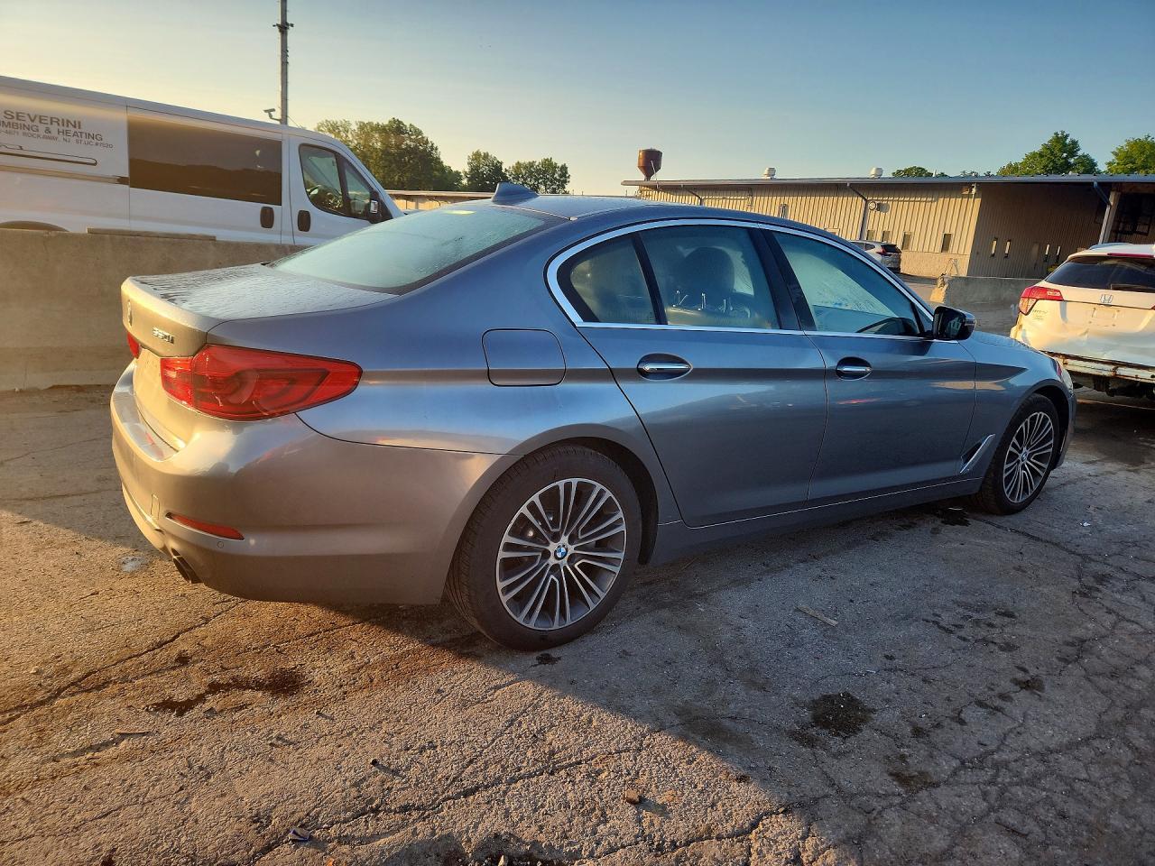 2018 BMW Seria 5 530i - zdjęcie 3