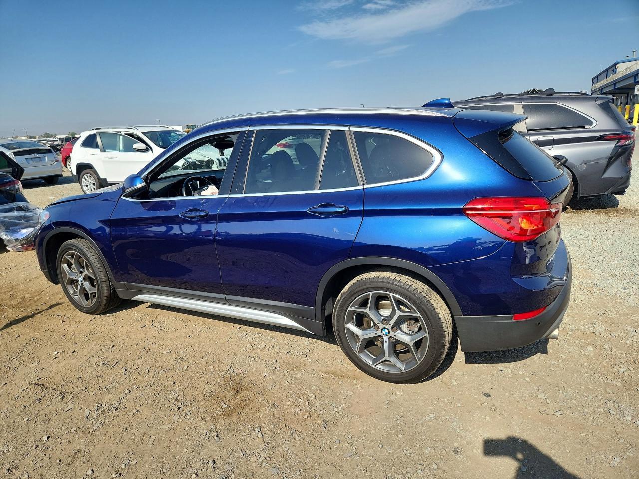 2019 BMW X1 xDrive28I - zdjęcie 2