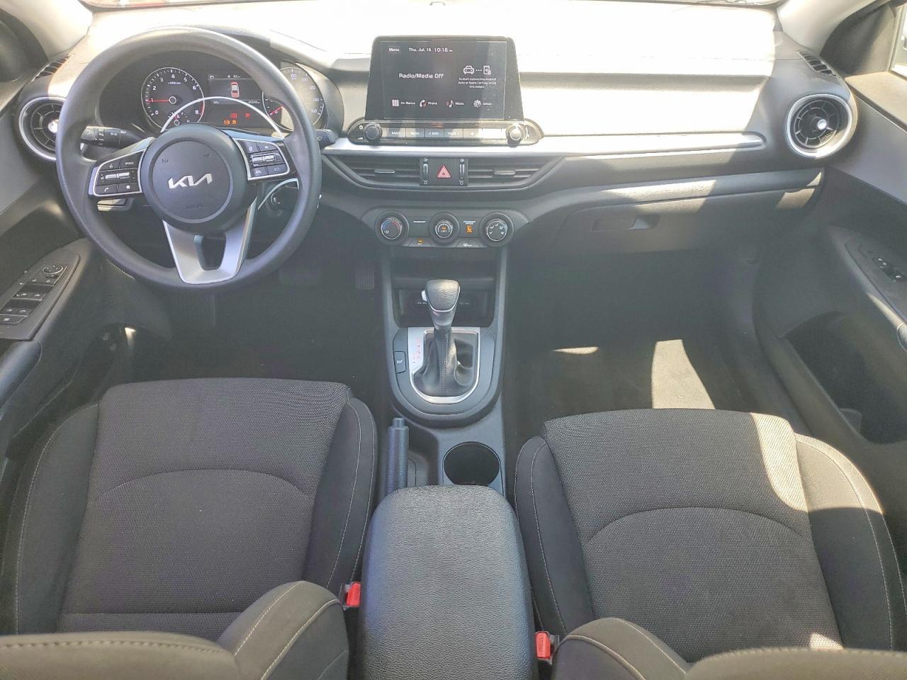 2023 Kia Forte Lxs - zdjęcie 8