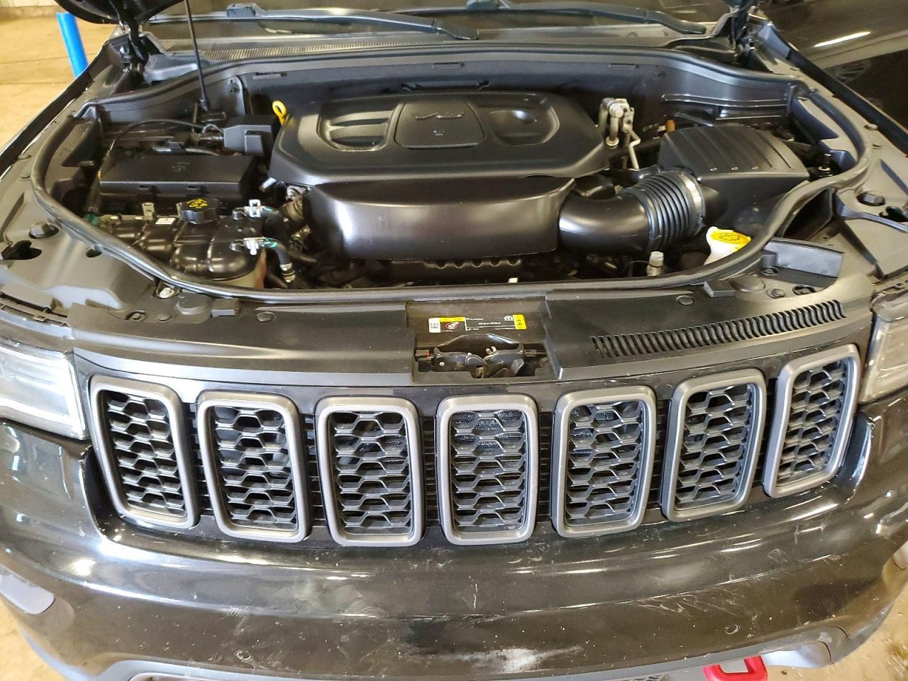 2021 Jeep Grand Cherokee Trailhawk - zdjęcie 11