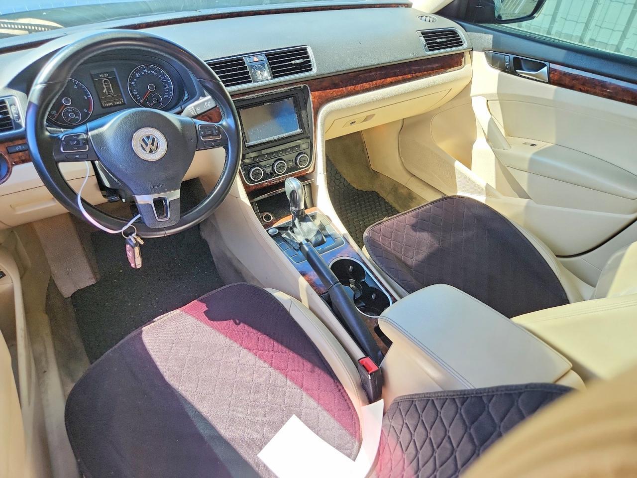 2013 Volkswagen Passat Sel - zdjęcie 8