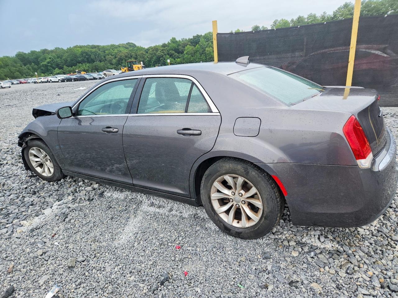 2016 Chrysler 300 Limited - zdjęcie 2