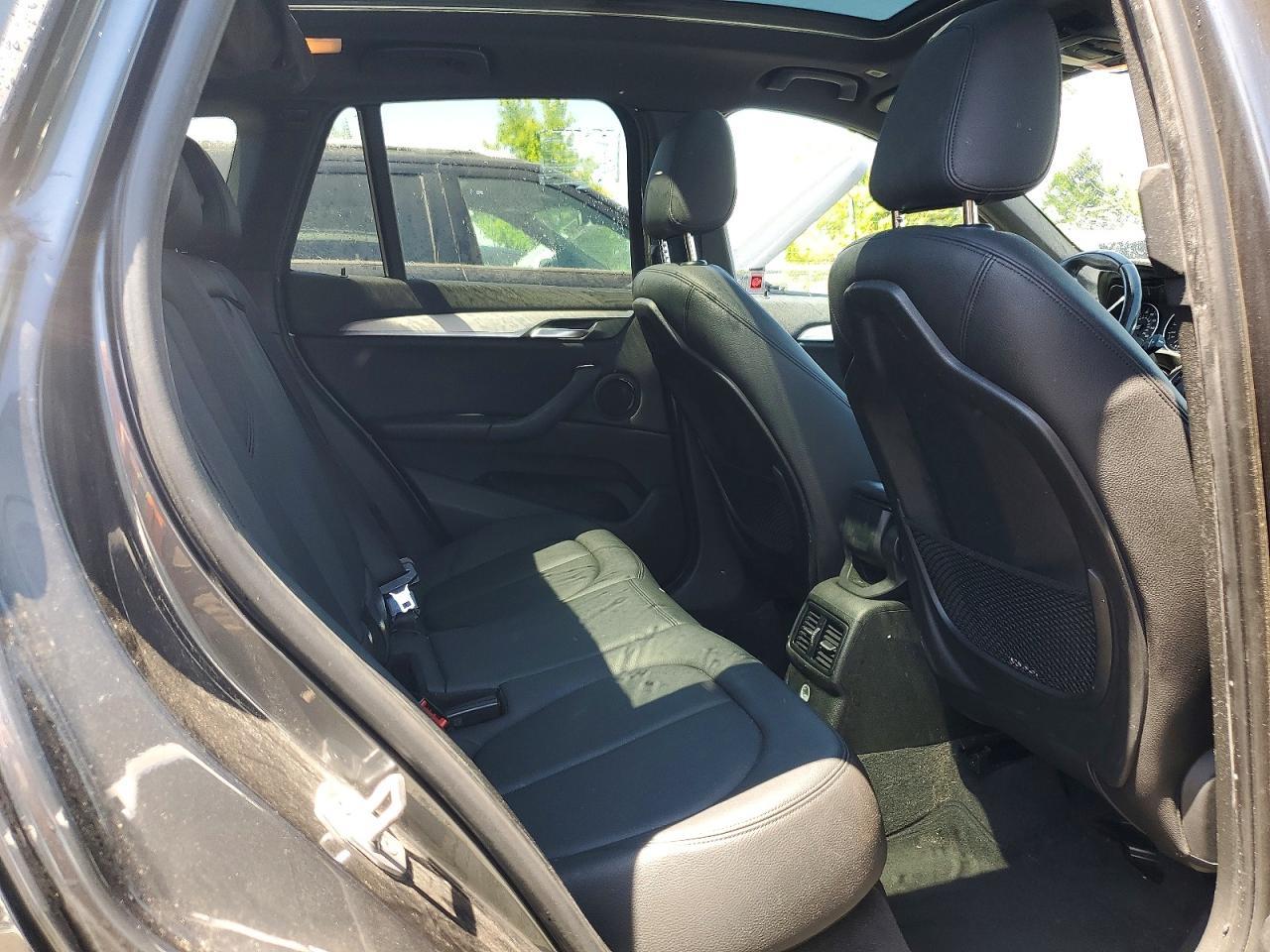 2016 BMW X1 xDrive28I - zdjęcie 11