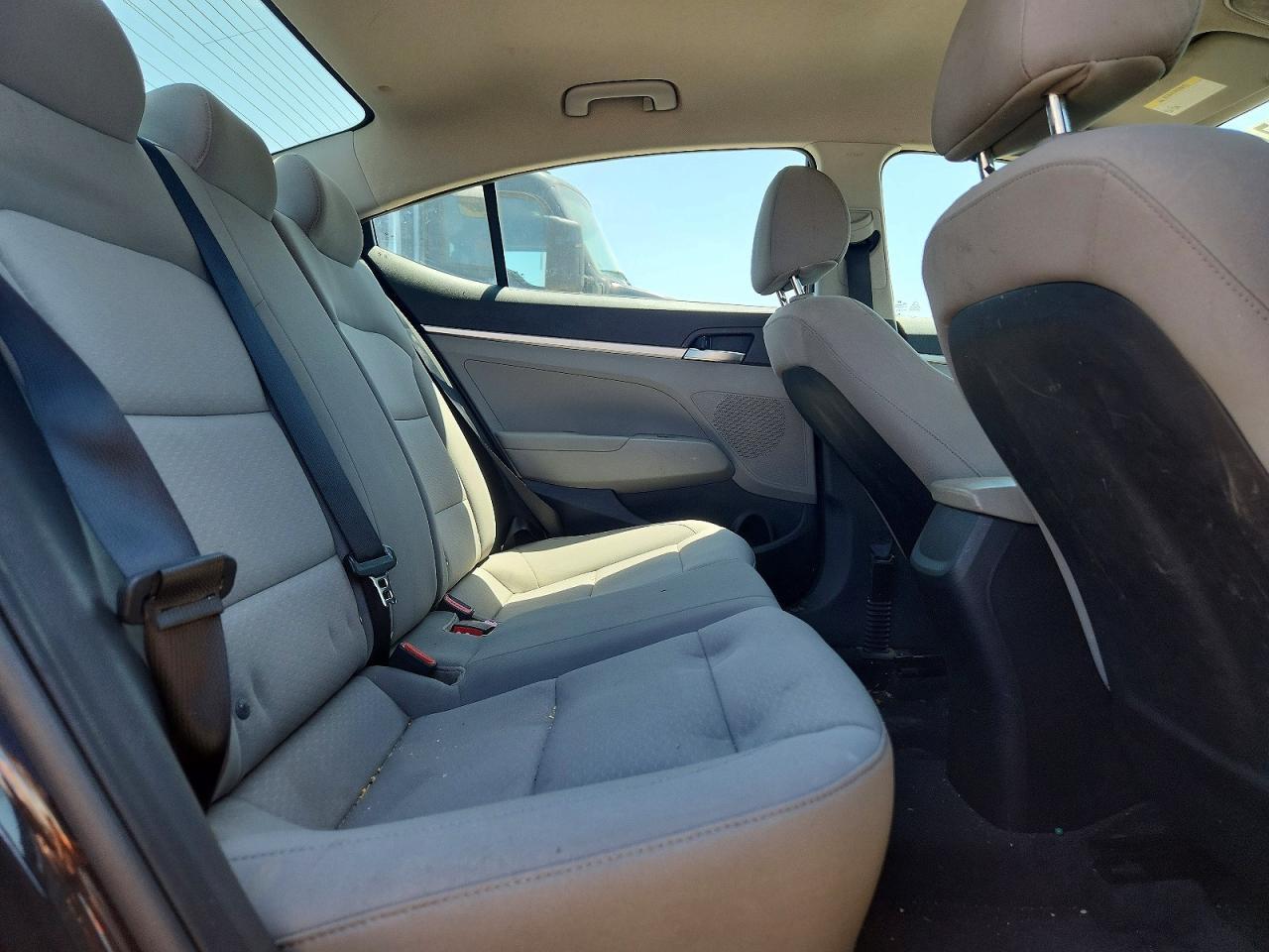 2019 Hyundai Elantra Se - zdjęcie 10